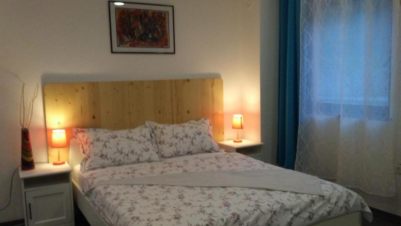 Apartamento Rezi Slap ob Idrijci Exterior foto